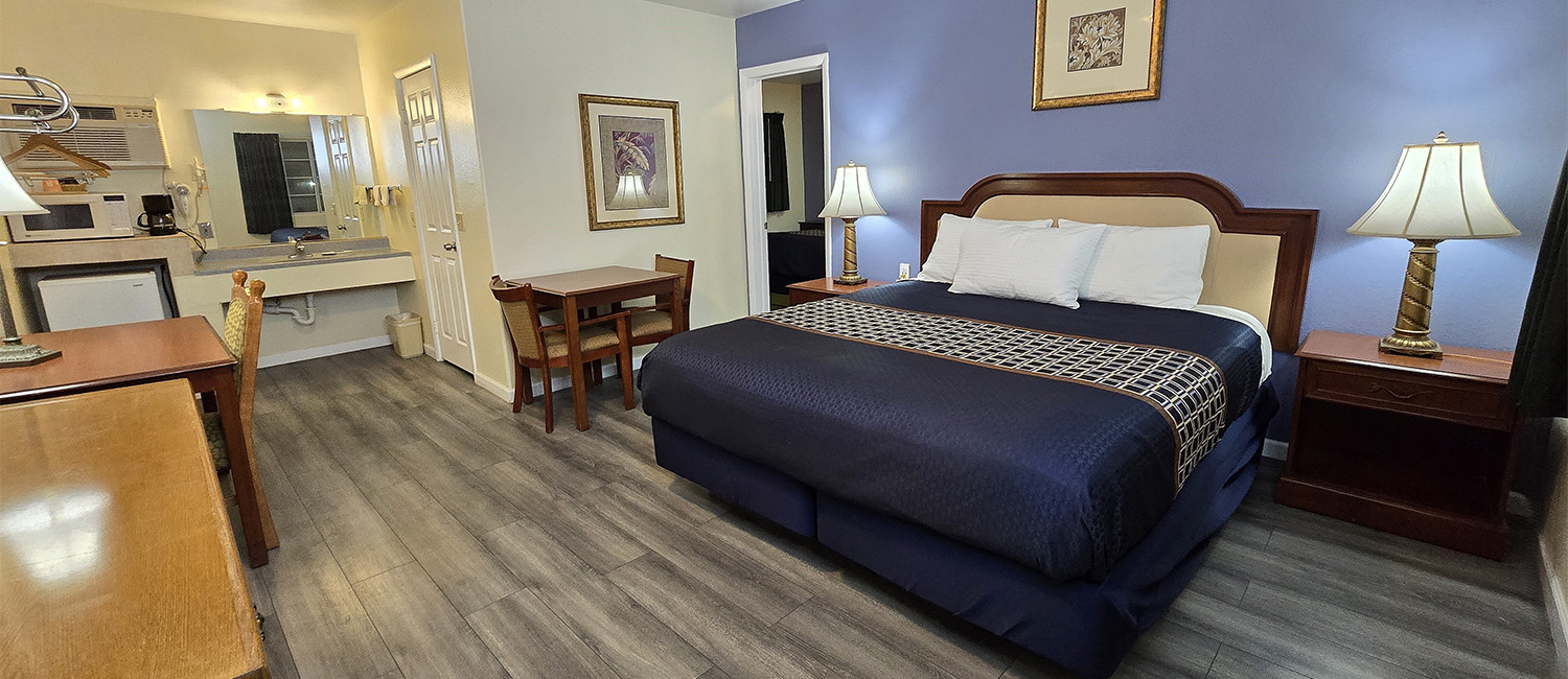 Enjoy A Stay With Your Furry Friends At Our Pet-friendly Hotel In Blythe